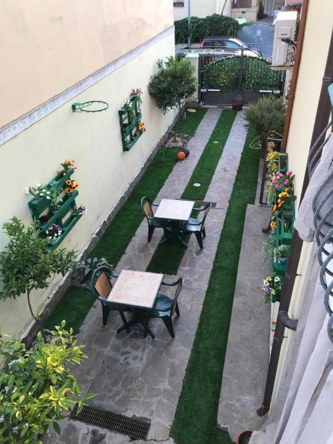 Ferienwohnung Santa Maria Olbia Exterior foto